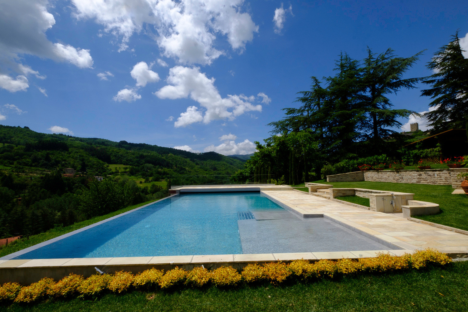 AtlasConcorde Piscina Privata Italia 000